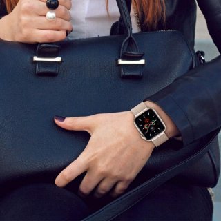 Tech-Protect Milaneseband Apple Watch 6 / 7 / 8 / 9 / 10 / SE / ULTRA 1 / 2 (44 / 45 / 46 / 49 MM) Silver